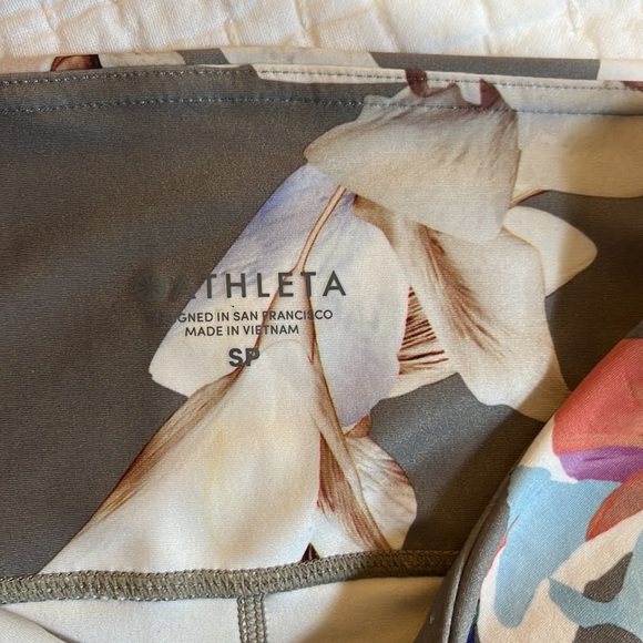 Athleta floral leggings - Picture 3 of 4